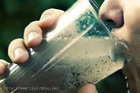 �������儩�İlչڅ���c����ǰ��